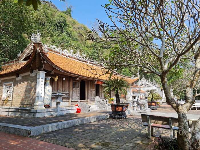 Đền thờ Mai An Tiêm 