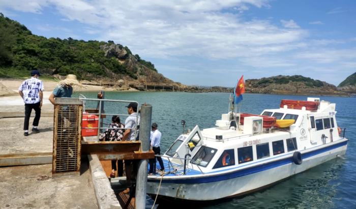 Khám phá Hòn Mê trên du thuyền