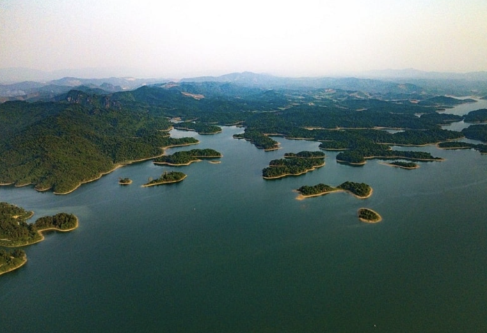 Di chuyển đến khu du lịch Bến En