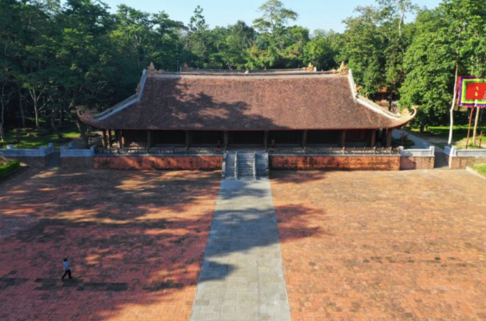 Sân Rồng tại Lam Kinh